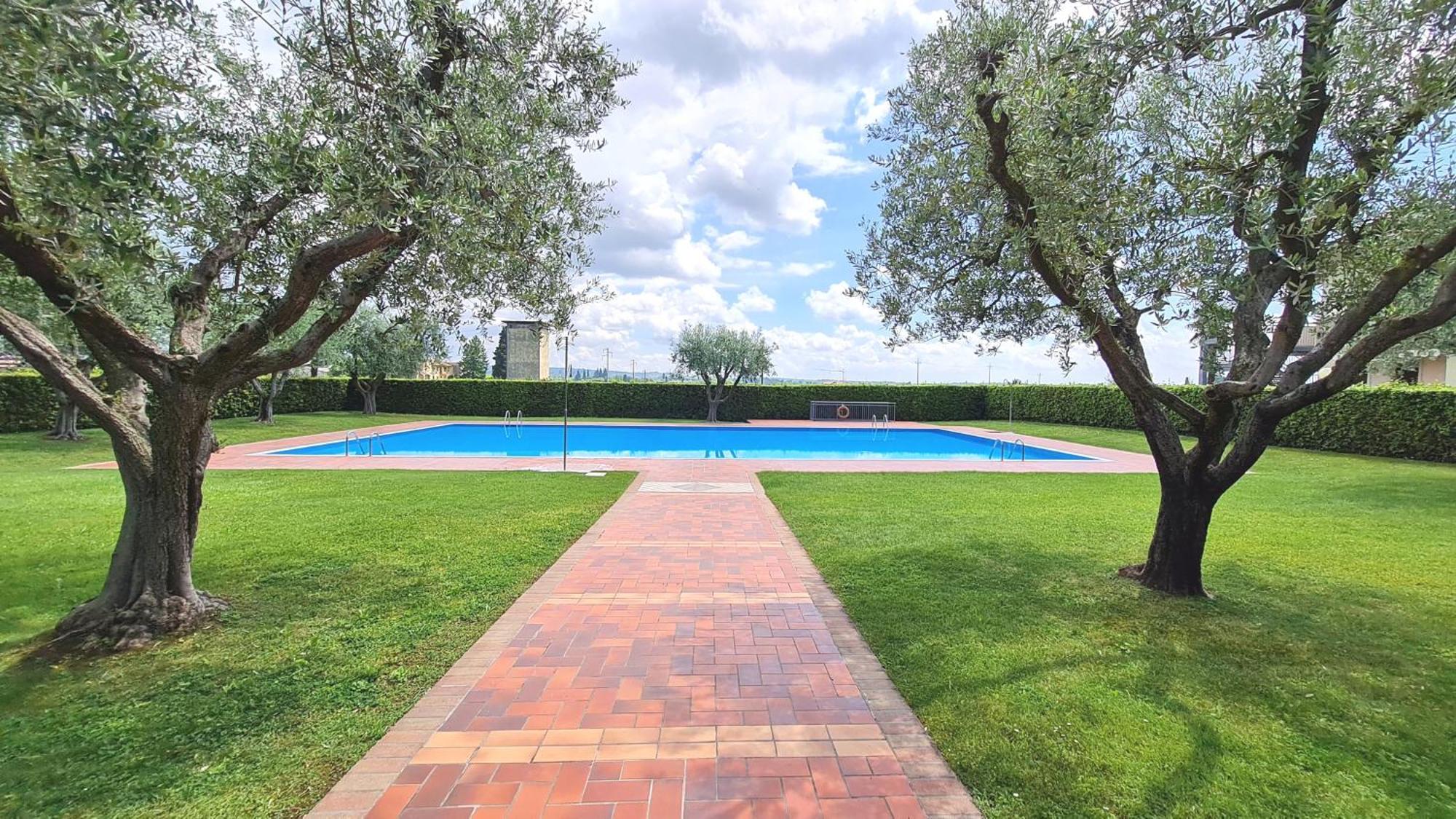 Apartments Gli Ulivi Lazise Zewnętrze zdjęcie